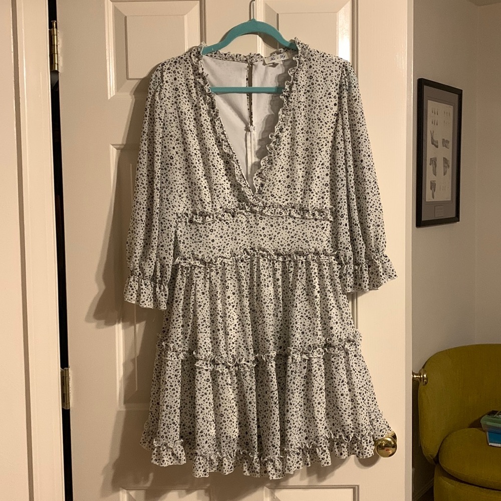 Long sleeve white dress with black leopard print